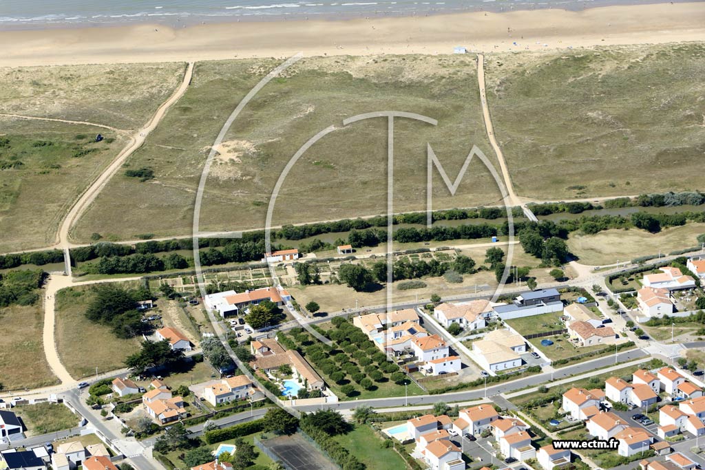 Photo arienne de Saint-Gilles-Croix-de-Vie (le Sablais)
