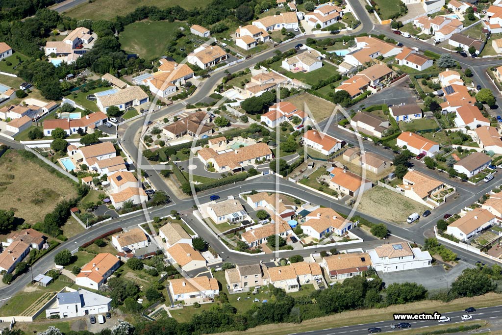 Photo arienne de Saint-Gilles-Croix-de-Vie (les pinettes)