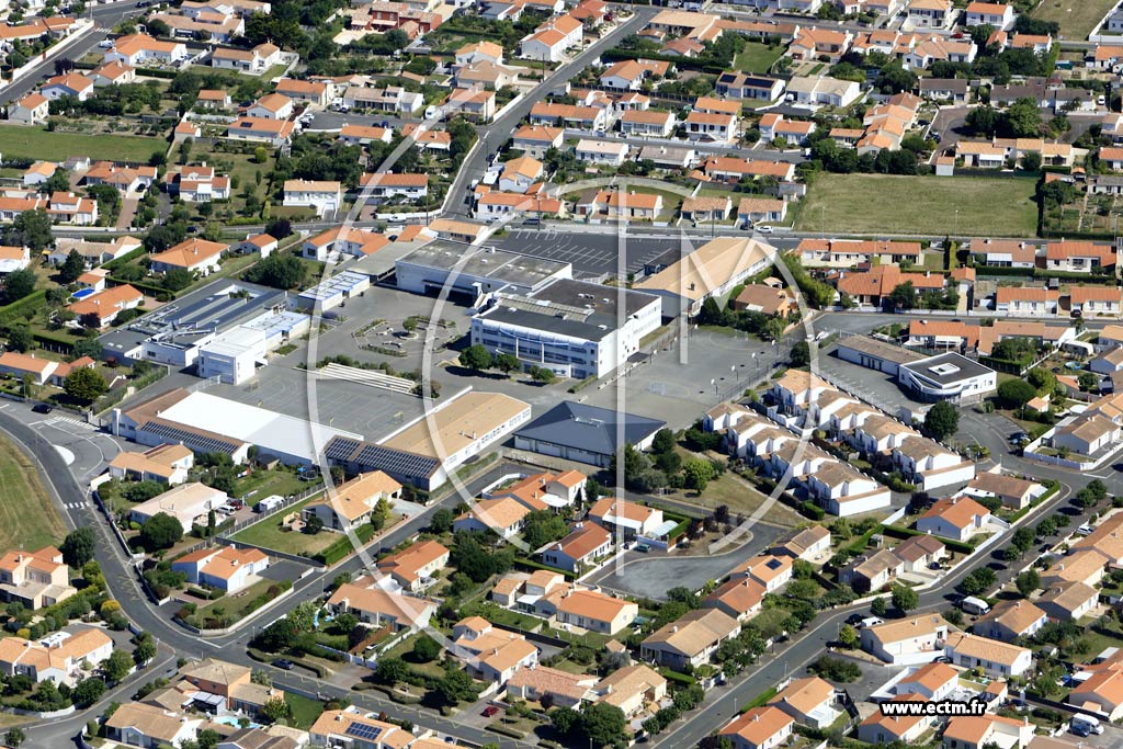 Photo arienne de Saint-Gilles-Croix-de-Vie (les pinettes)