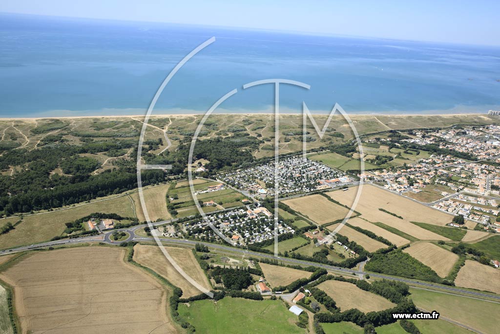 Photo arienne de Saint-Gilles-Croix-de-Vie (les Pavillons)