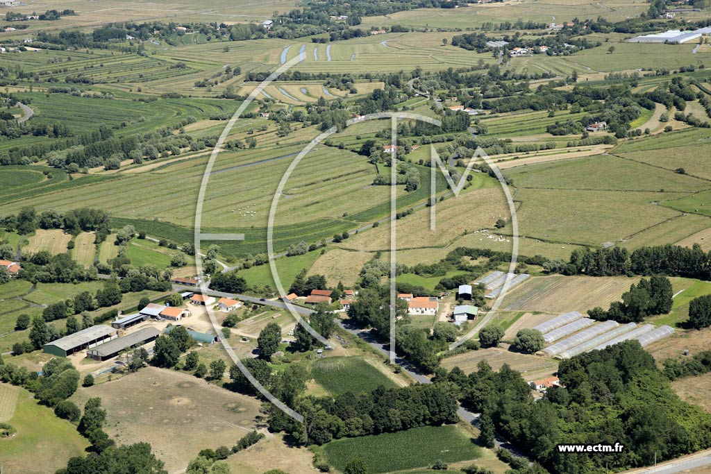Photo arienne de Saint-Hilaire-de-Riez (Marais Breton)
