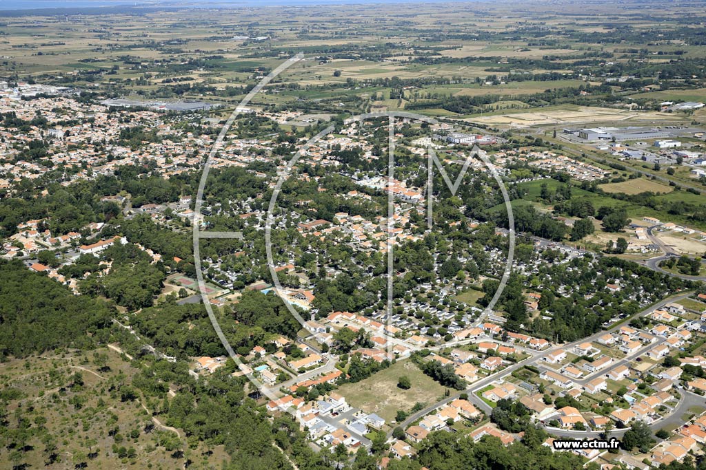 Photo arienne de Saint-Jean-de-Monts (les Quatre Ails)