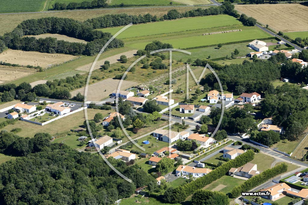 Photo arienne de Saint-Rvrend