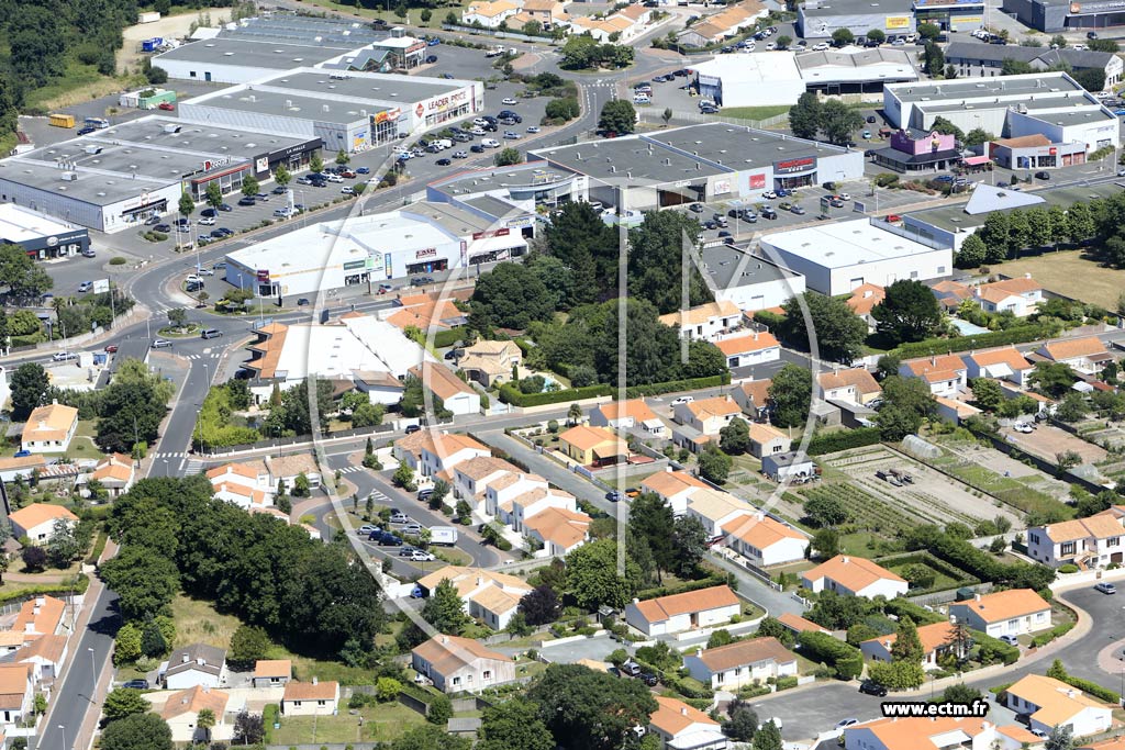 Photo arienne de Challans (le Landa)