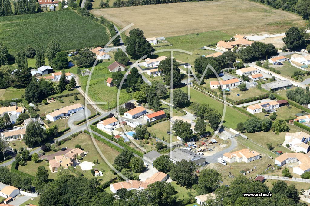 Photo arienne de La Garnache (la Robinire)