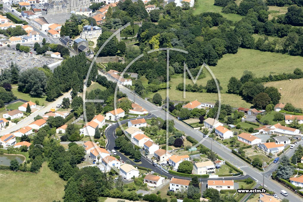 Photo arienne de La Garnache (le Pont des Ravires)