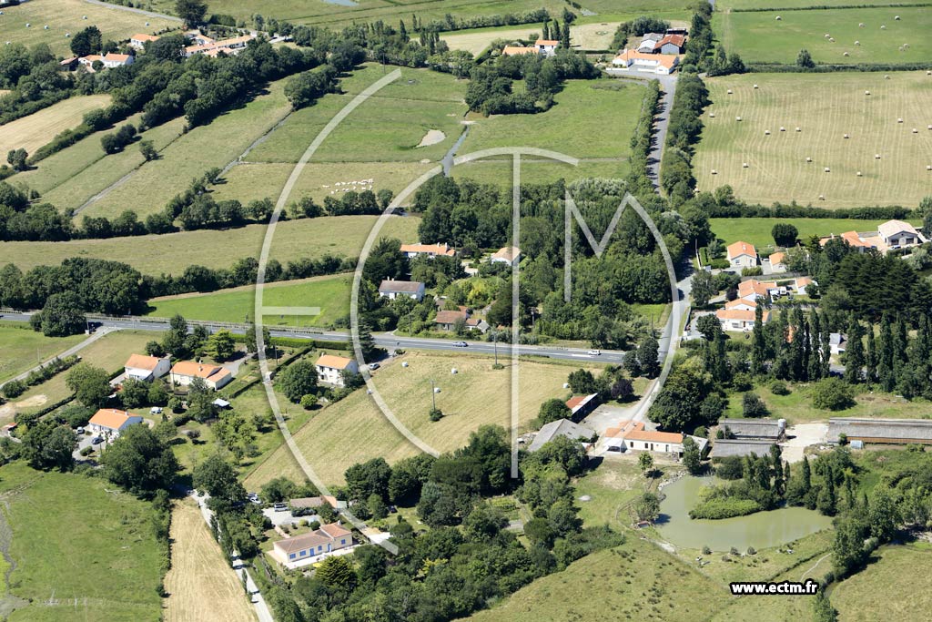 Photo arienne de Le Perrier (la Pelouse)