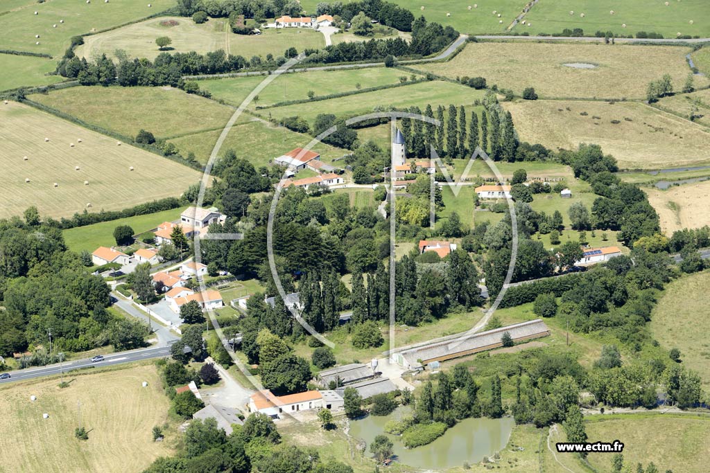 Photo arienne de Le Perrier (le Moulin de la Chausse)
