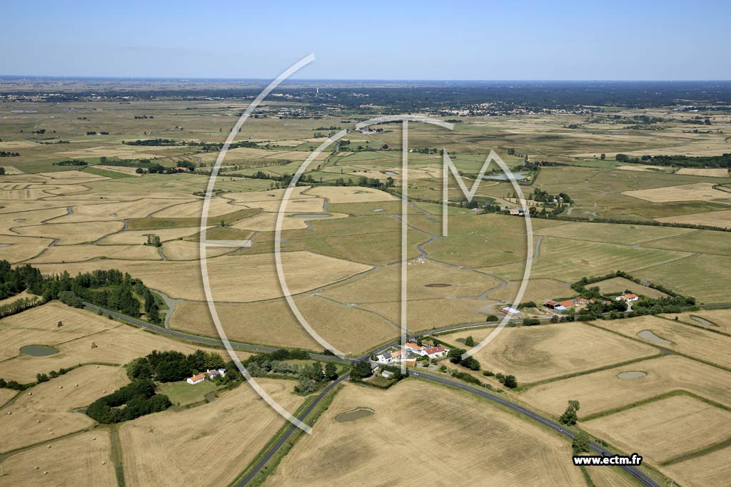 Photo arienne de Saint-Jean-de-Monts (Marais Breton)