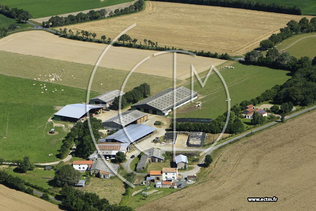 Photo arienne de Aizenay (la Grlerie)