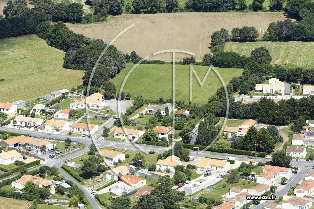 Photo arienne de Apremont