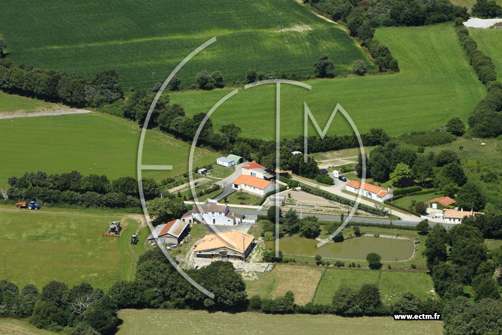 Photo arienne de Apremont (la Charloisire)