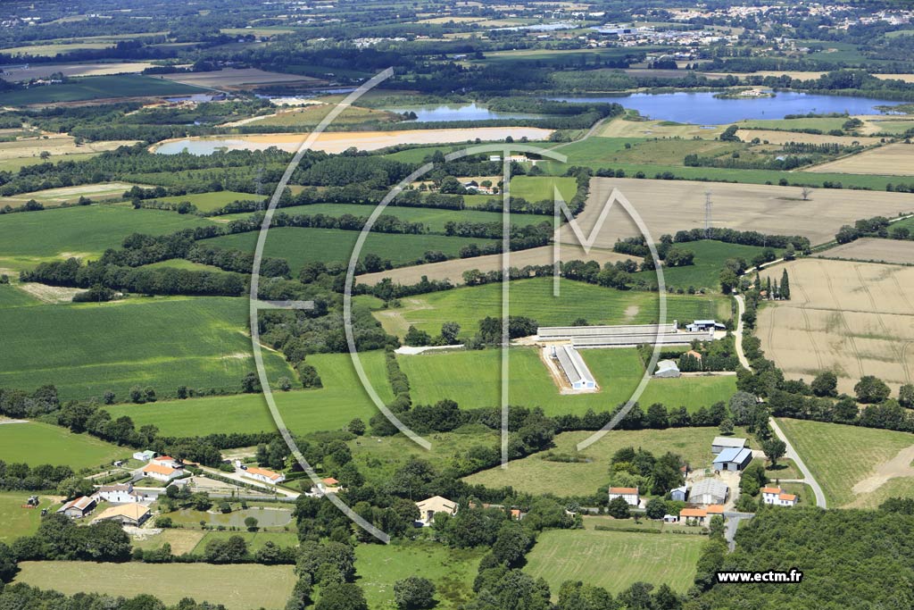 Photo arienne de Apremont (le Petit Bourg - la Charloisire)