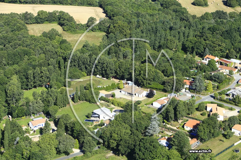 Photo arienne de Landeronde (la Naulire)