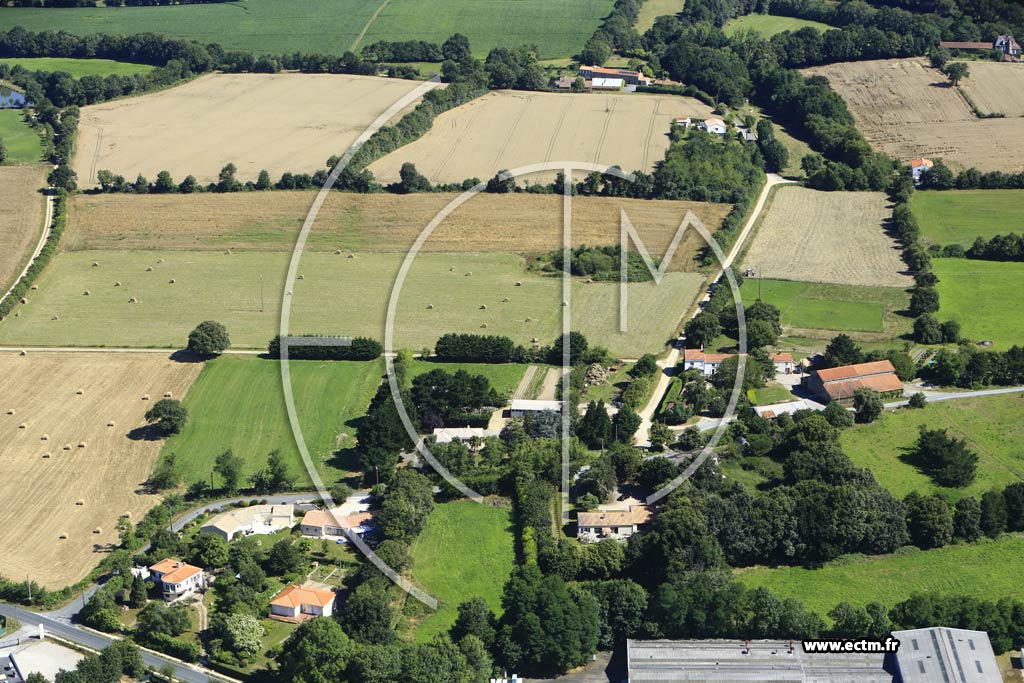 Photo arienne de Le Poir-sur-Vie