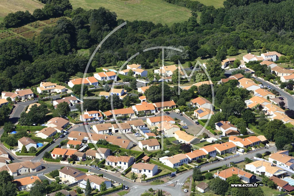 Photo arienne de Le Poir-sur-Vie