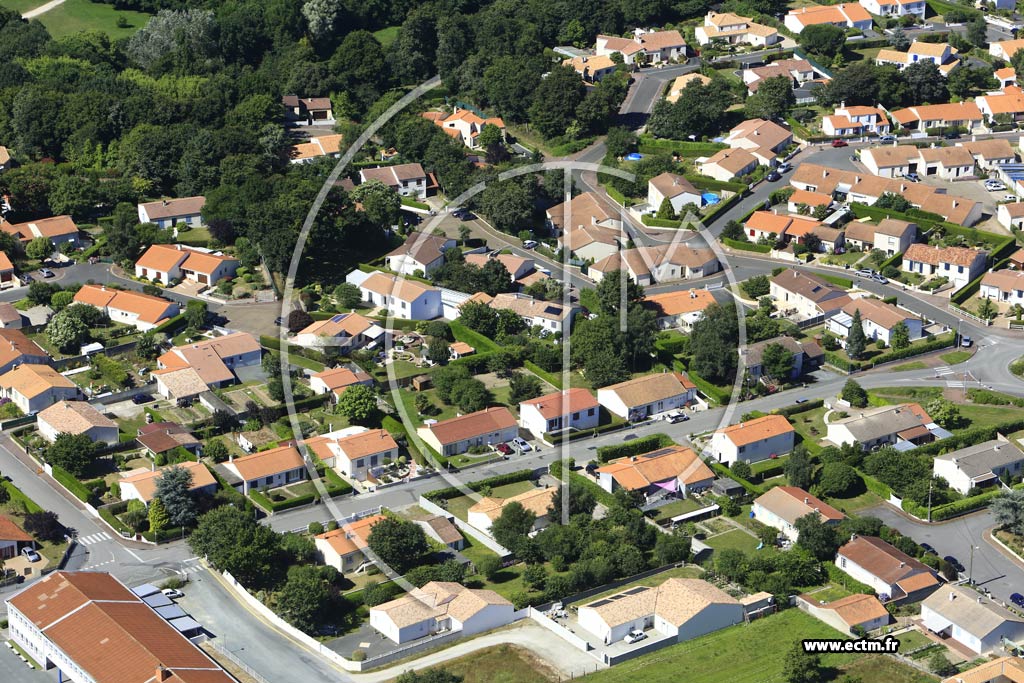 Photo arienne de Le Poir-sur-Vie
