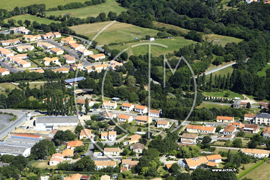 Photo arienne de Le Poir-sur-Vie