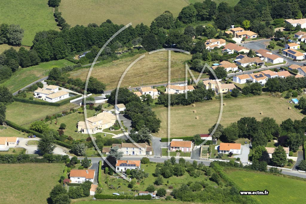 Photo arienne de Le Poir-sur-Vie