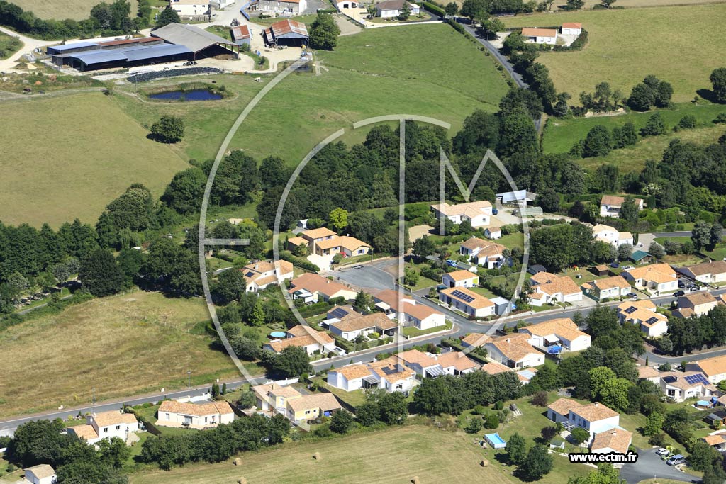 Photo arienne de Le Poir-sur-Vie