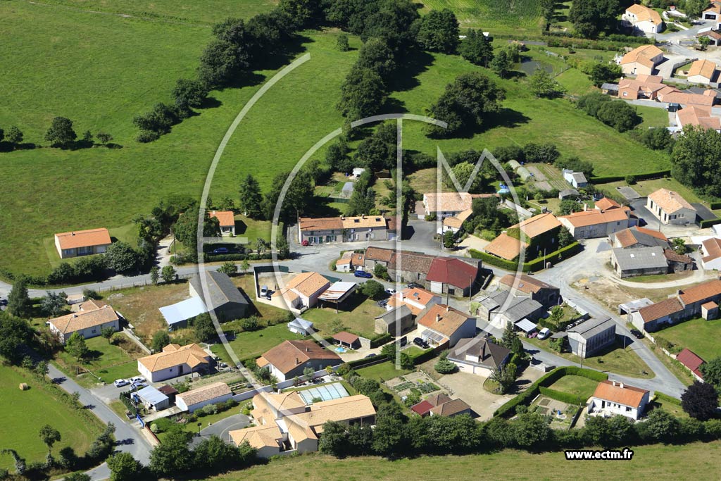 Photo arienne de Le Poir-sur-Vie