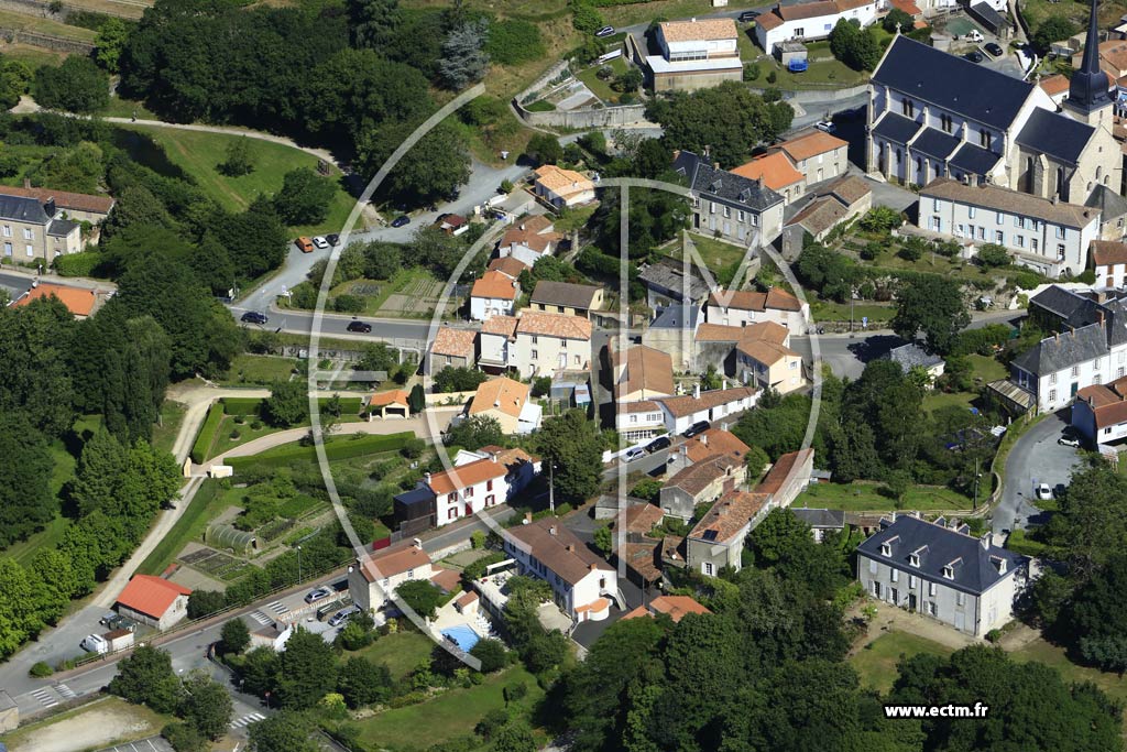 Photo arienne de Le Poir-sur-Vie (Centre)