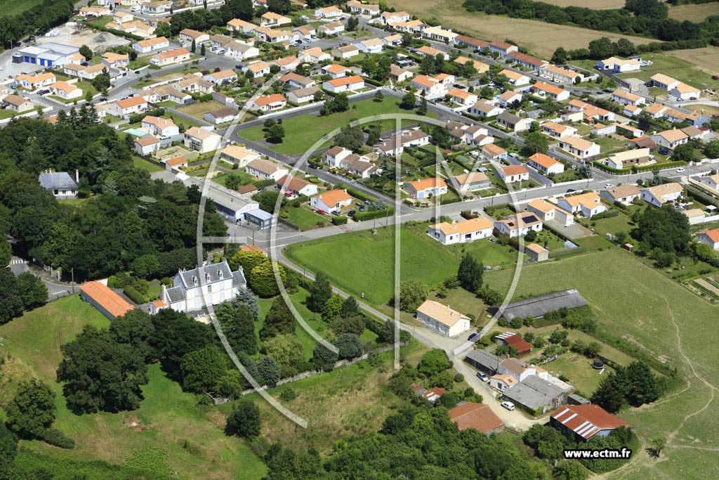 Photo arienne de Saint-Christophe-du-Ligneron (le Coteau)