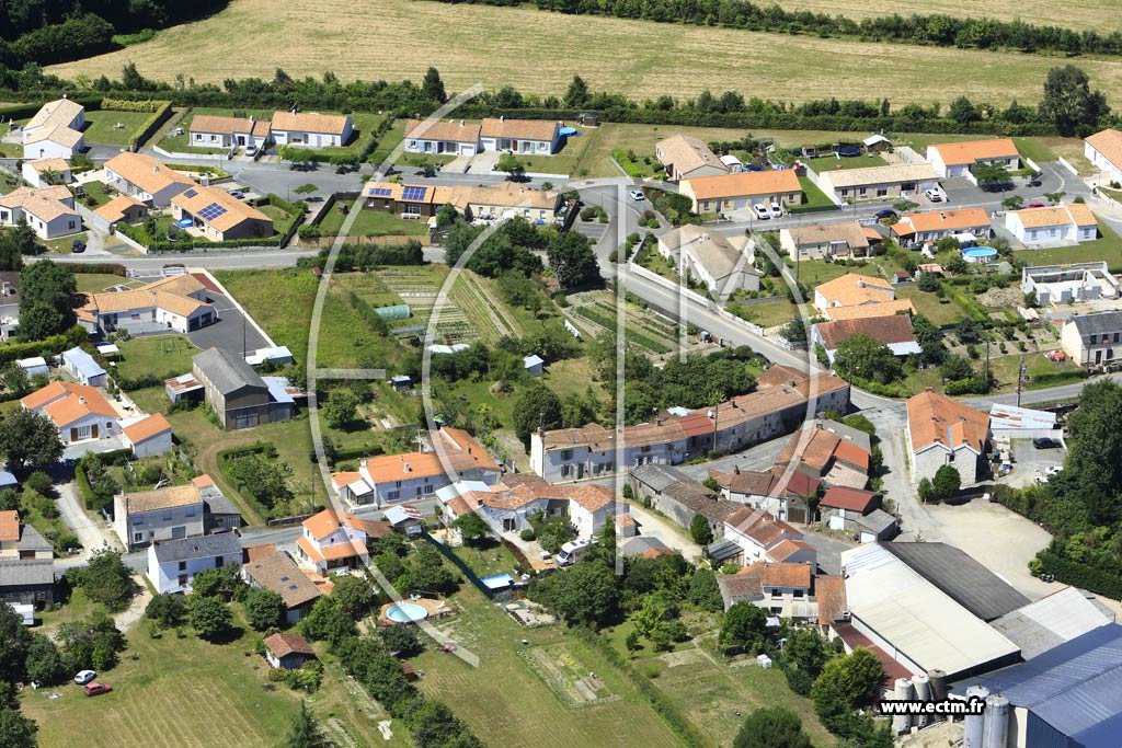 Photo arienne de Saint-tienne-du-Bois