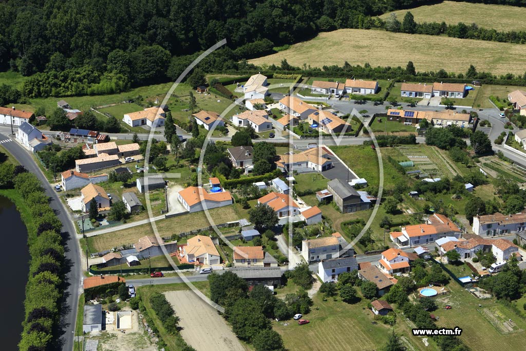 Photo arienne de Saint-tienne-du-Bois