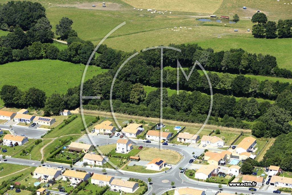 Photo arienne de Saint-tienne-du-Bois