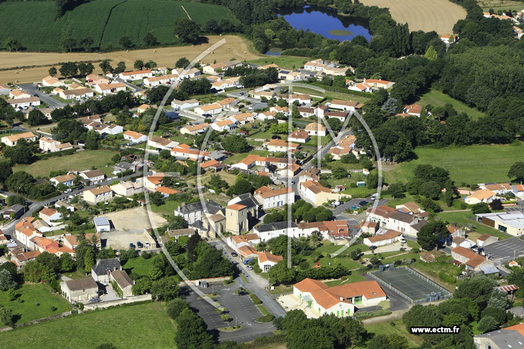 Photo arienne de Saint-Georges-de-Pointindoux