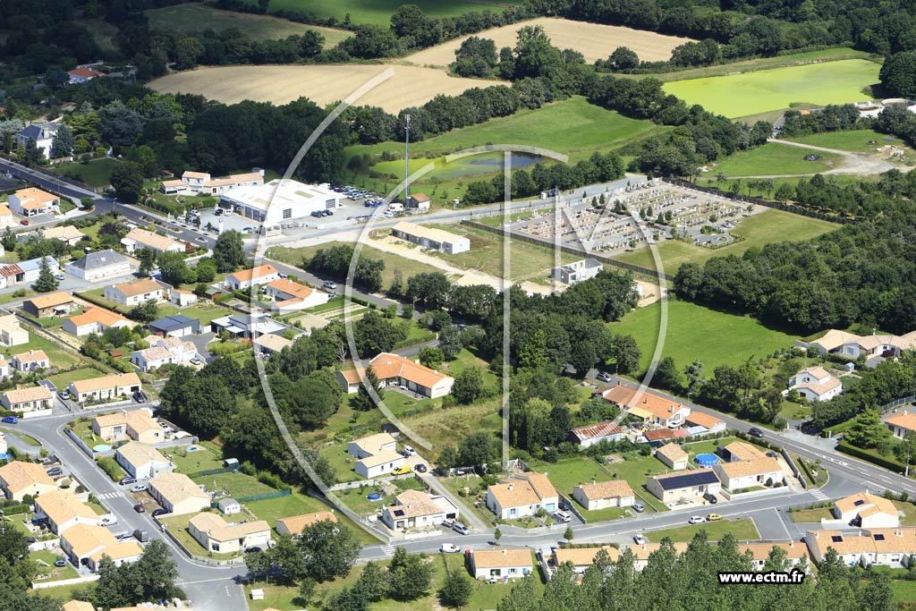 Photo arienne de Saint-Julien-des-Landes