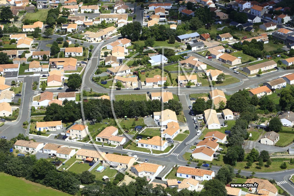 Photo arienne de Saint-Julien-des-Landes