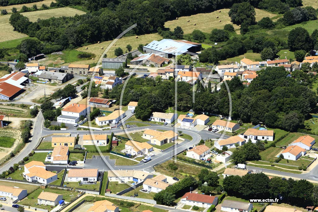 Photo arienne de Saint-Paul-Mont-Penit