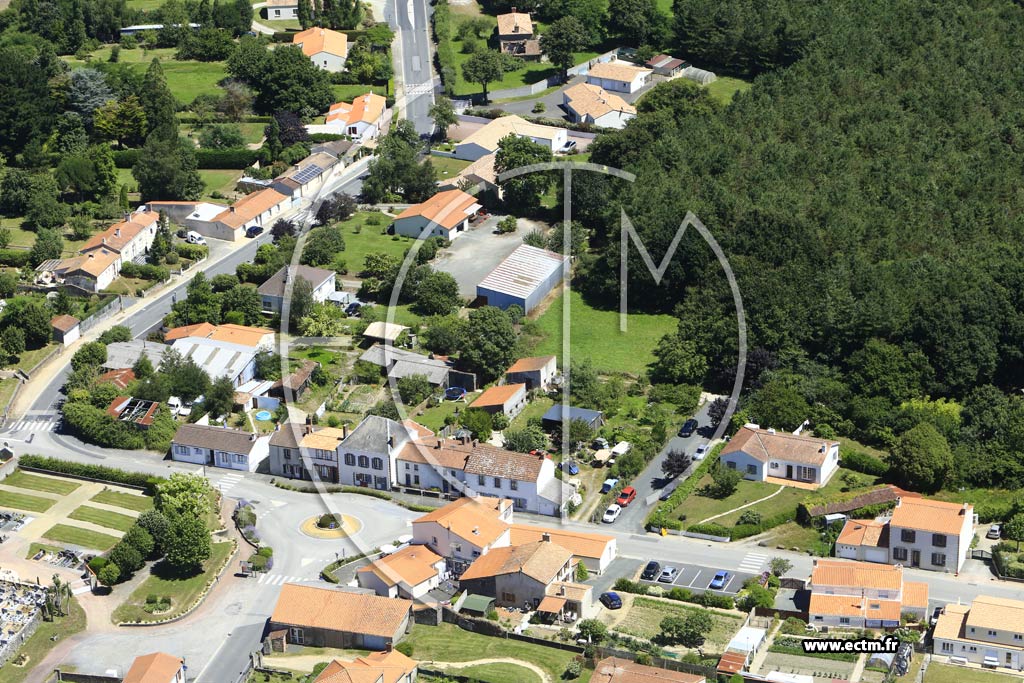 Photo arienne de Saint-Paul-Mont-Penit