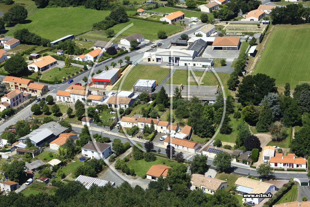 Photo arienne de Saint-Paul-Mont-Penit