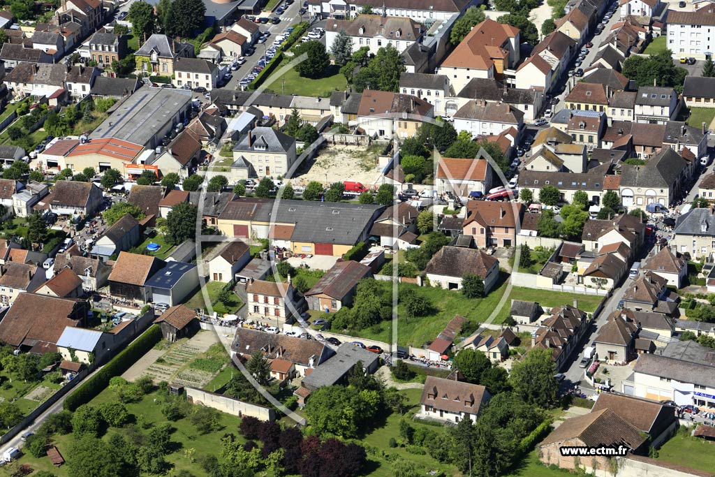 Photo arienne de Arcis-sur-Aube (Centre)