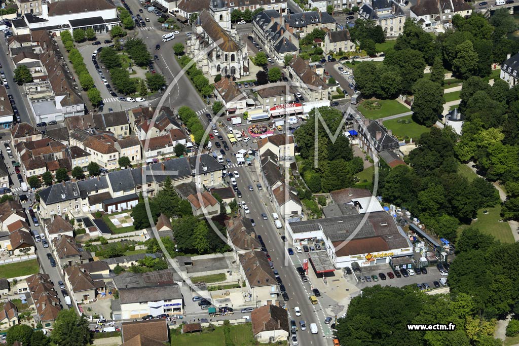 Photo arienne de Arcis-sur-Aube (Centre)