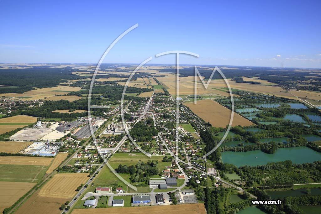 Photo arienne de Saint-Parres-ls-Vaudes