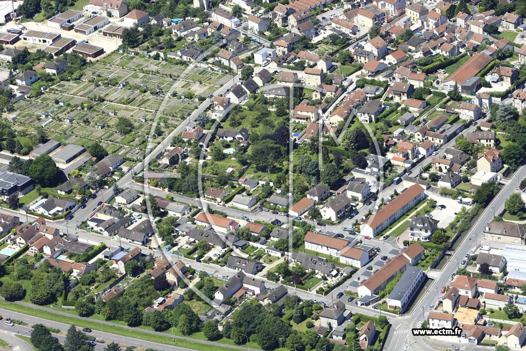Photo arienne de Troyes (les Charmilles)