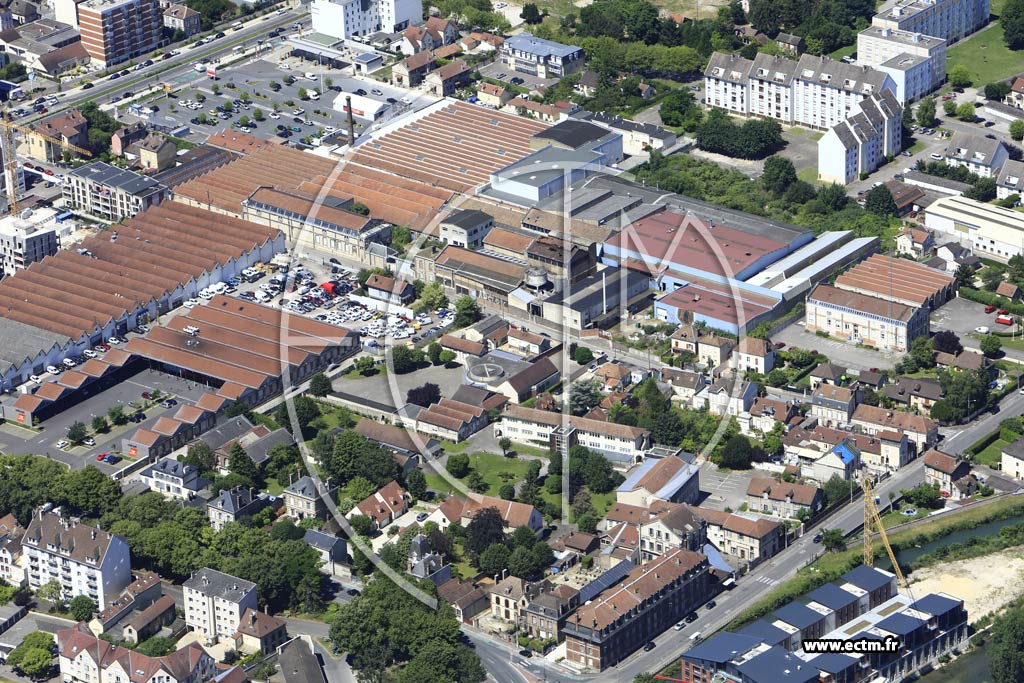 Photo arienne de Troyes (les Tauxelles)