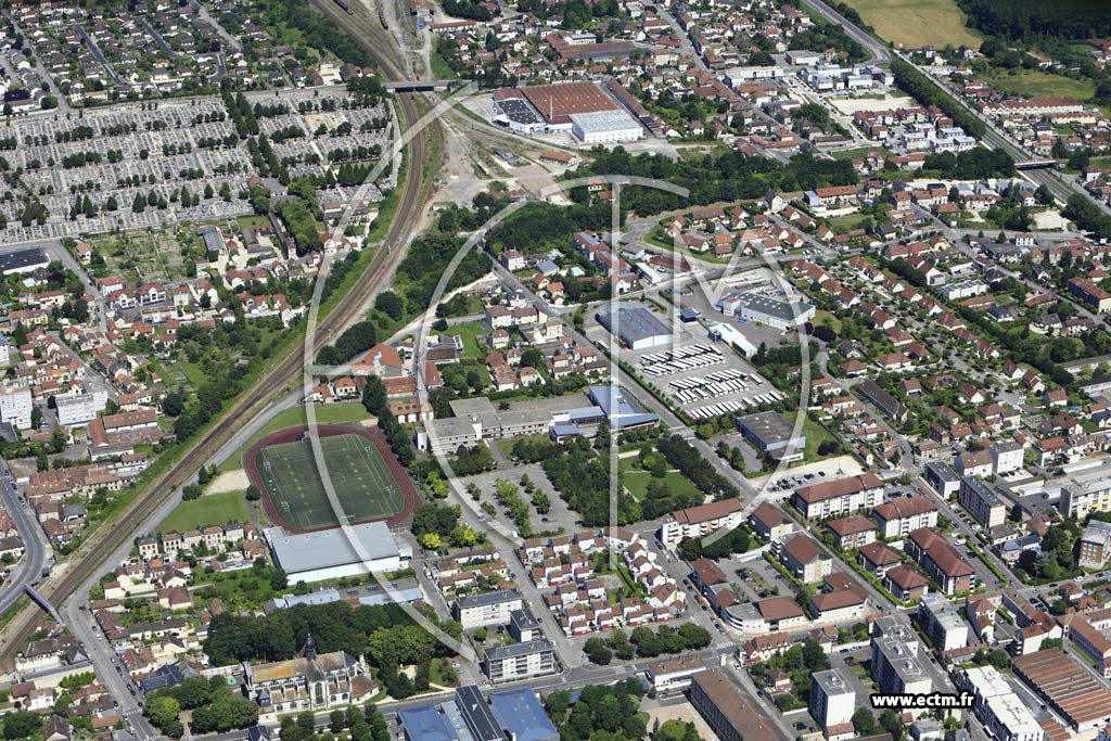 Photo arienne de Troyes (Saint-Martin)