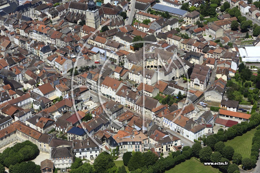 Photo arienne de Bar-sur-Aube (Centre)