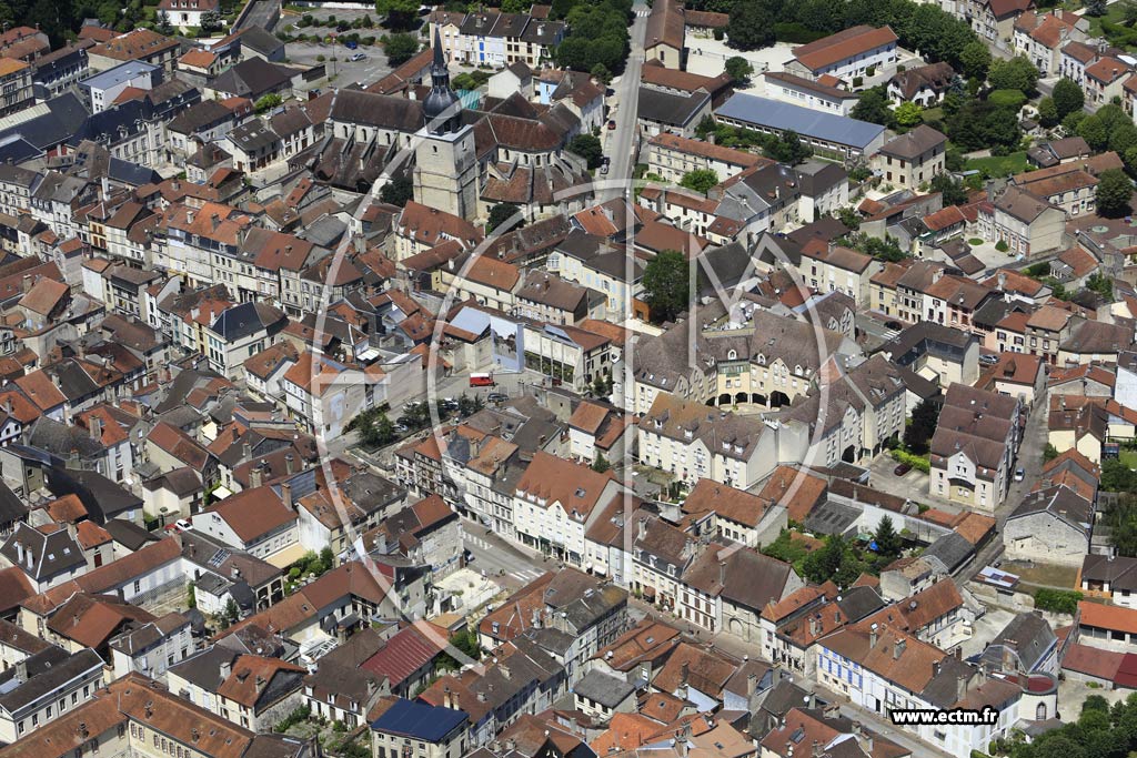 Photo arienne de Bar-sur-Aube (Centre)