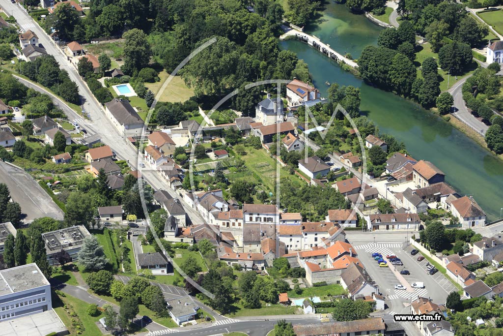 Photo arienne de Bar-sur-Aube (Centre)