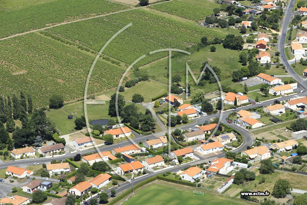 Photo arienne de Saint-Crespin-sur-Moine