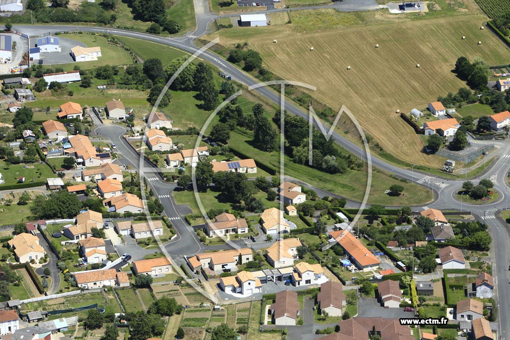 Photo arienne de Saint-Crespin-sur-Moine