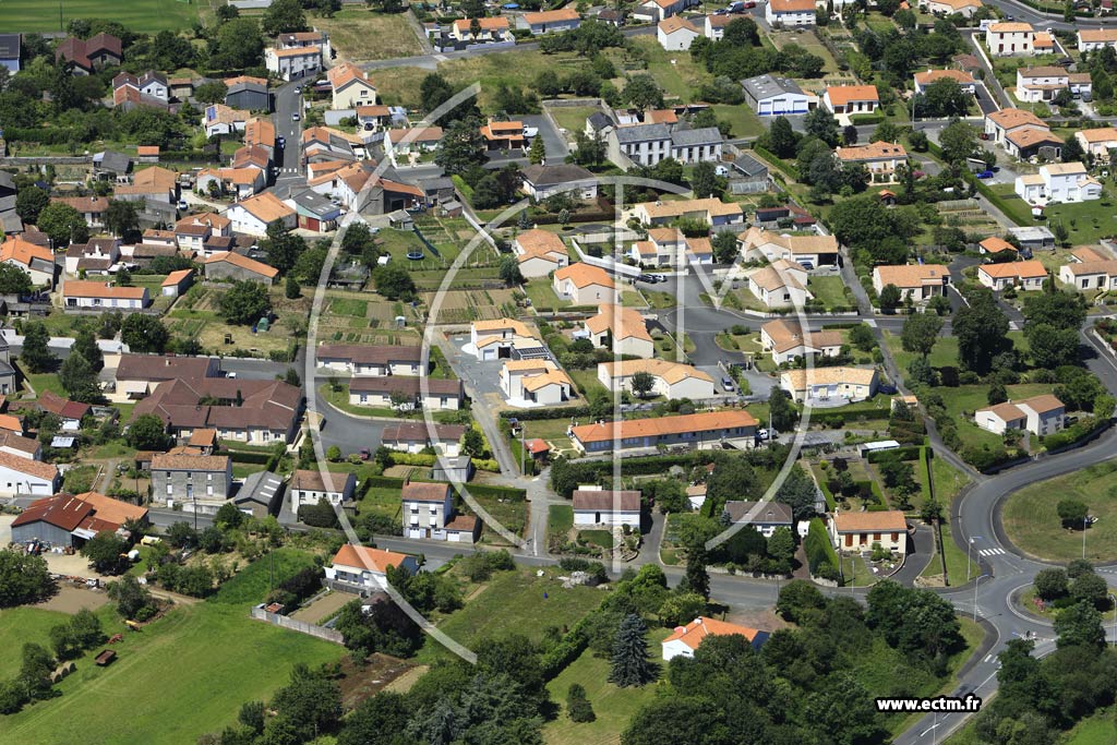 Photo arienne de Saint-Crespin-sur-Moine
