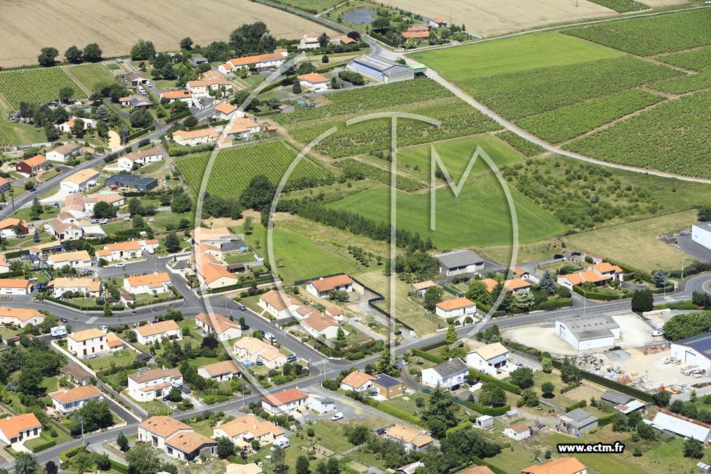 Photo arienne de Saint-Crespin-sur-Moine