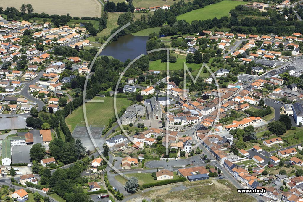 Photo arienne de Saint-Germain-sur-Moine